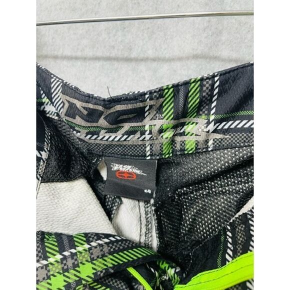 VINTAGE 2010's NO FEAR Board Shorts Swim Trunks Neon Green Black Size 14 - Picture 4 of 5